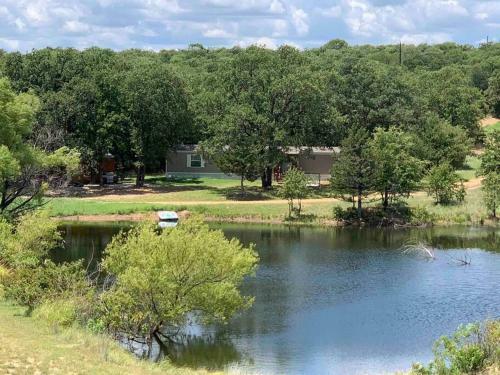 Texas Ranch 26 Acre Country Fishing Cabin