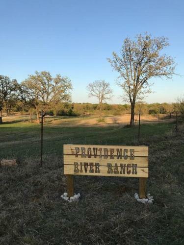 Texas Ranch 26 Acre Country Fishing Cabin