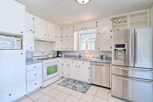 Traditional Colleyville Home With Backyard!