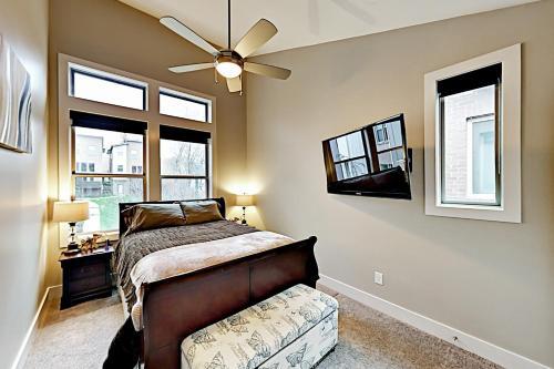 Weho Townhome Apt 8