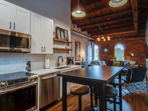Modern Luxury At The 1865