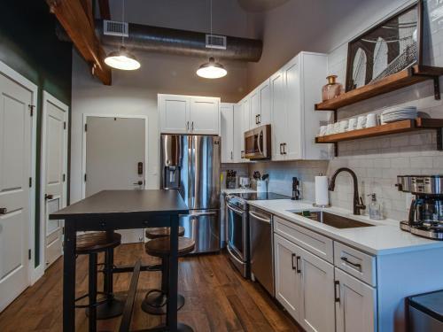 Modern Luxury At The 1865