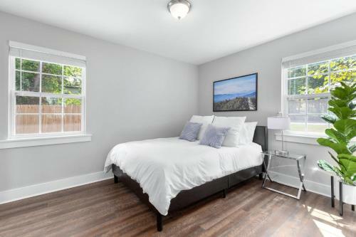 Charming Modern 3-bedroom Home In East Nashville!