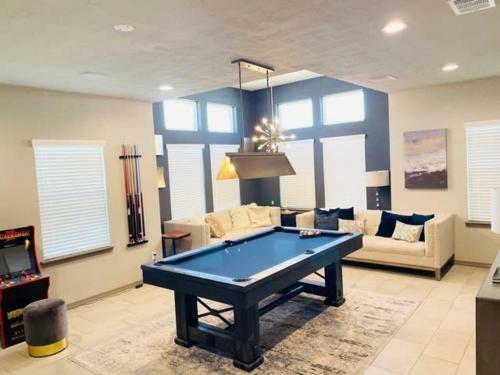 Stunning New 2/2.5 Condo In College Station-#305