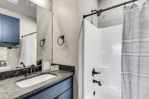 Stunning New 2/2.5 Condo In College Station-#305