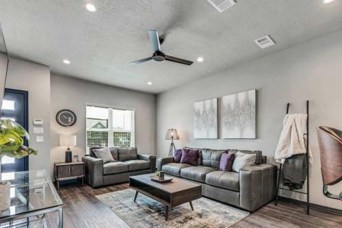 Stunning New 2/2.5 Condo In College Station-#305