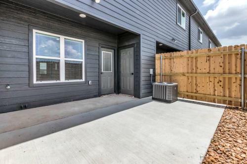 Stunning New 2/2.5 Condo In College Station-#305