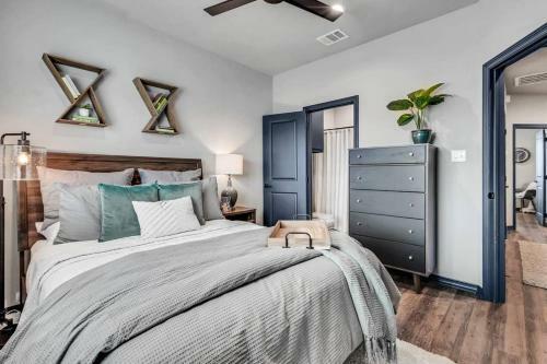 Stunning New 2/2.5 Condo In College Station-#305