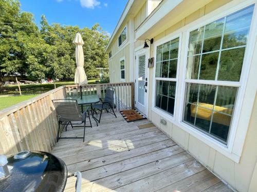 Guadalupe River - Tiny House - Float, Fish, Kayak!