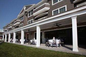 Hotel The Reeds At Shelter Haven