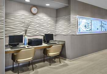 Hotel Springhill Suites Long Island Brookhaven