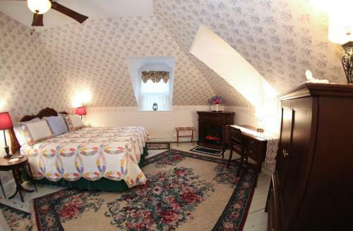 Bed & Breakfast Center Harbor Sutton House B & B