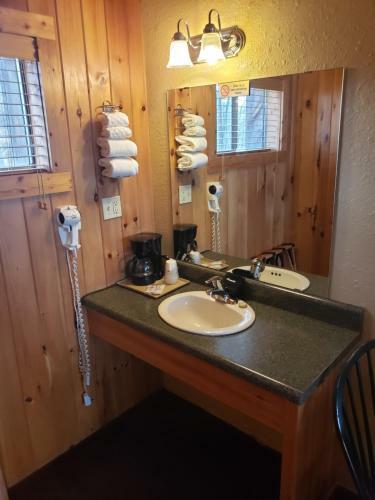 Saluda Mountain Lodge