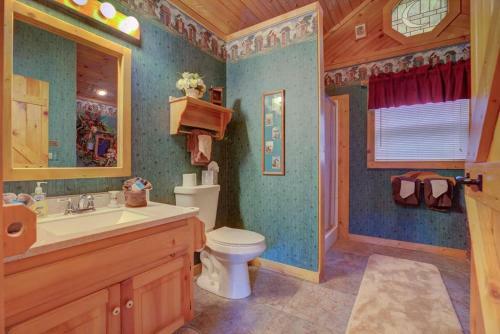 ?pigeon Forge? View 2 King Bed Gsmnp Wifi Hot Tub!
