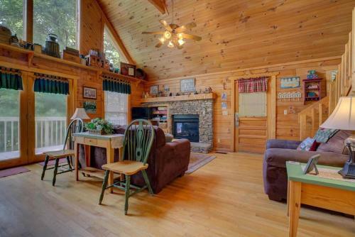 ?pigeon Forge? View 2 King Bed Gsmnp Wifi Hot Tub!