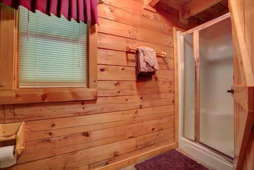 ?pigeon Forge? View 2 King Bed Gsmnp Wifi Hot Tub!