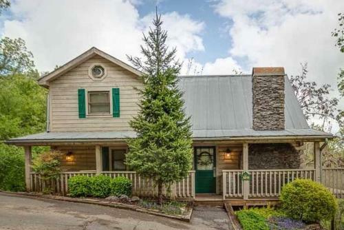 ?pigeon Forge? View 2 King Bed Gsmnp Wifi Hot Tub!