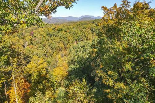 Great View! Pool Table,hot Tub,privacy,fireplace