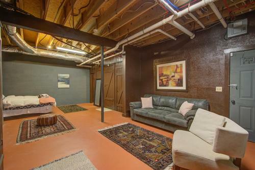 Stunning Cabin: 7 Acres, 360 Views, 20min To Park!