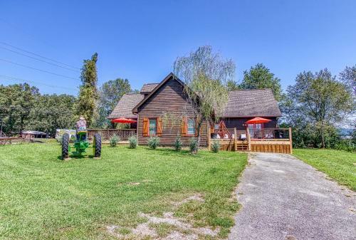 Cove Mountain Lodge Cabin