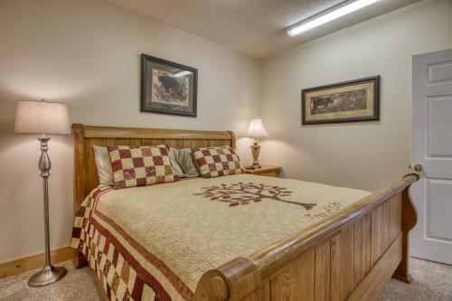 Cove Mountain Lodge Cabin