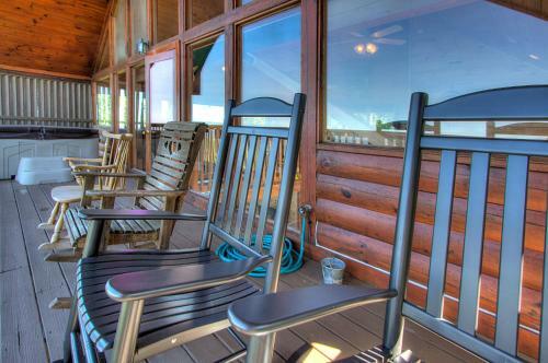 Total Relaxation @ Shooting Star: 100-mile Views!