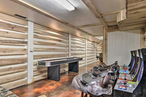 Serene Pigeon Forge Hideaway With Game Room!