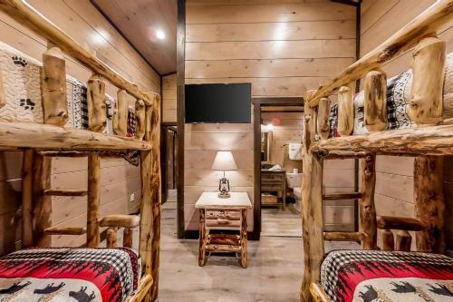 Swimming Cub Lodge
