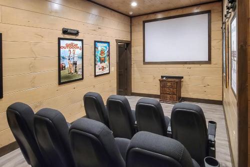 Swimming Cub Lodge