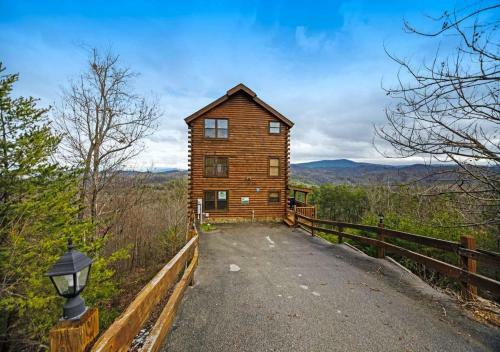 Beyond Expectations - Pigeon Forge, Tn By Ts