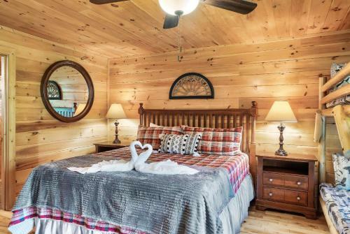 Timberwolf Vista W Hottub Pool Resort View