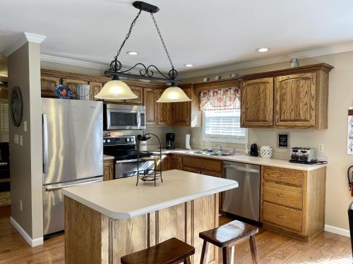 Mountain Rooster Inn Home