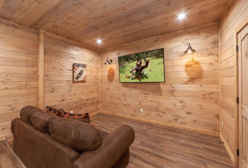 Thunder Mountain Lodge Cabin