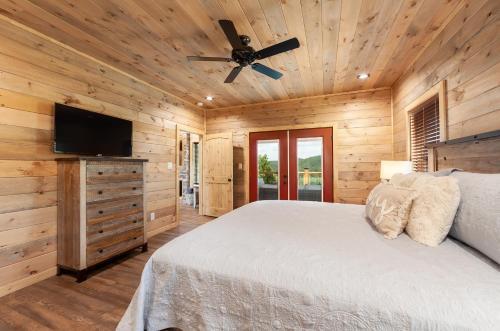 Thunder Mountain Lodge Cabin