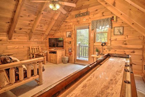 All Knotty - Scenic Cabin With Mountain Views