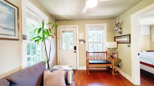 Ut Downtown Private Carriage Eco Pecan Tree House Free Wifi & Wired Internet