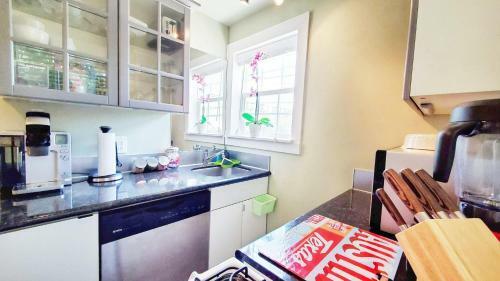 Ut Downtown Private Carriage Eco Pecan Tree House Free Wifi & Wired Internet