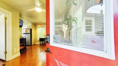 Ut Downtown Private Carriage Eco Pecan Tree House Free Wifi & Wired Internet