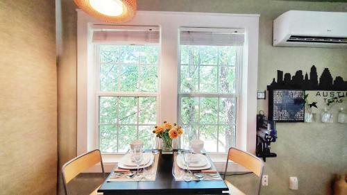 Ut Downtown Private Carriage Eco Pecan Tree House Free Wifi & Wired Internet