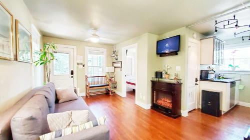 Ut Downtown Private Carriage Eco Pecan Tree House Free Wifi & Wired Internet