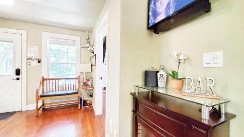 Ut Downtown Private Carriage Eco Pecan Tree House Free Wifi & Wired Internet