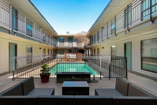 Apartamento The Flamingo L Poolside L Pull Out Sofa