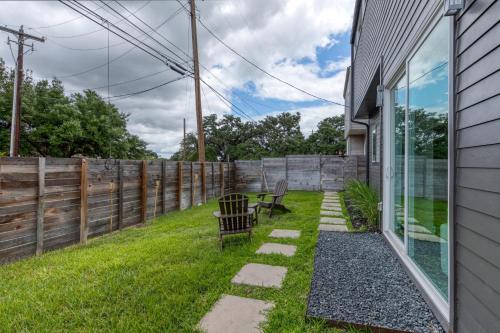 Austin Retreat - Unit A