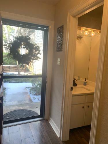 Far West Edgecliff Townhouse