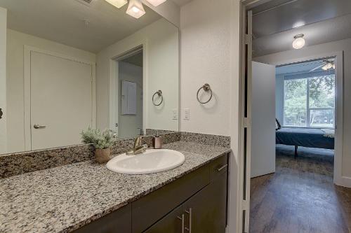 Apartamento Frontdesk Edison Apts Austin