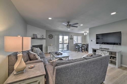 Apartamento Chic Waterfront Condo With Private Boat Slip!