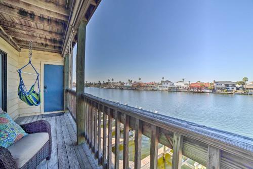 Apartamento Chic Waterfront Condo With Private Boat Slip!
