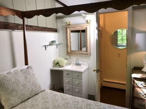 Bed & Breakfast Cs Coach House