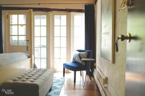 Bed & Breakfast Cs Coach House