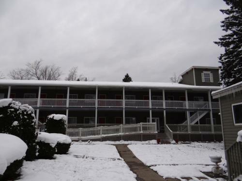 Edelweiss Ski Lodge